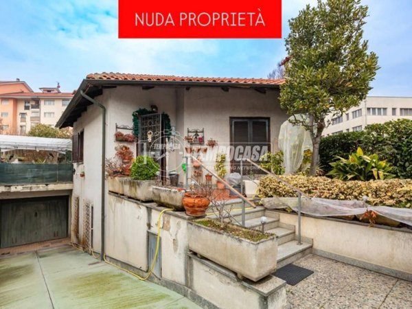 casa indipendente in vendita a Torino in zona Bertolla