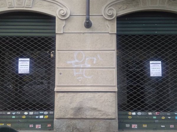 negozio in vendita a Torino in zona Rebaudengo