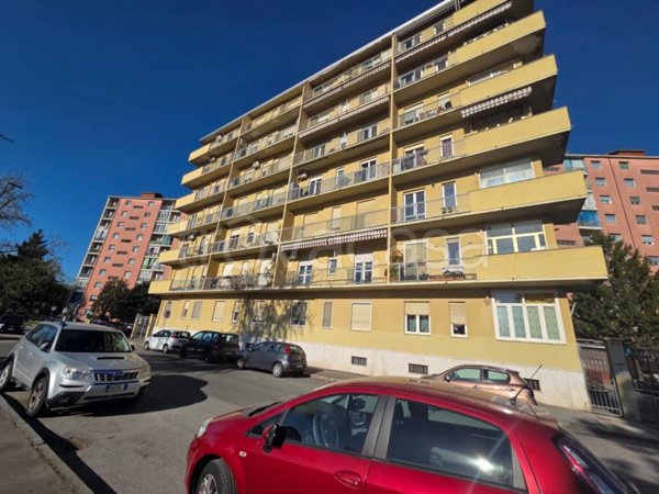 appartamento in vendita a Torino in zona Mirafiori Nord