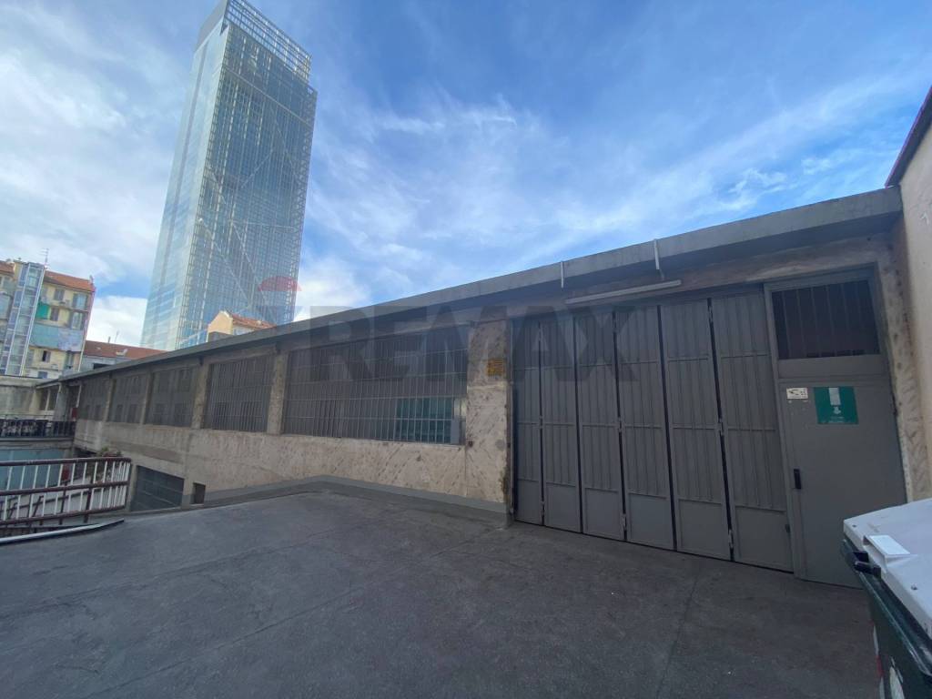 intera palazzina in vendita a Torino in zona Lingotto