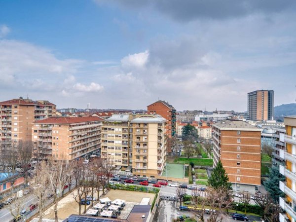 appartamento in vendita a Torino in zona Millefonti