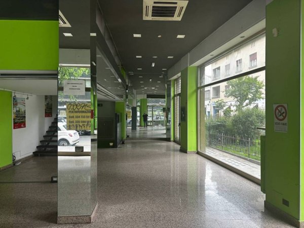 negozio in vendita a Torino in zona Millefonti