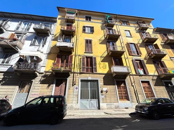 appartamento in vendita a Torino in zona Aurora