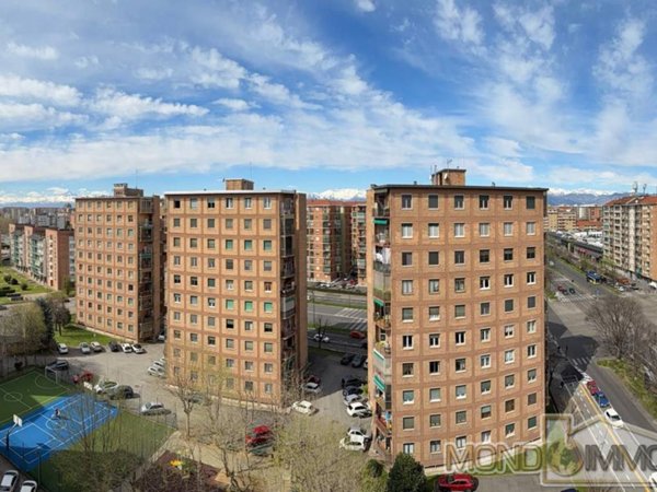 appartamento in vendita a Torino in zona Lingotto