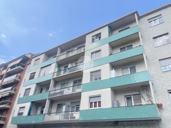 appartamento in vendita a Torino in zona Borgata Vittoria