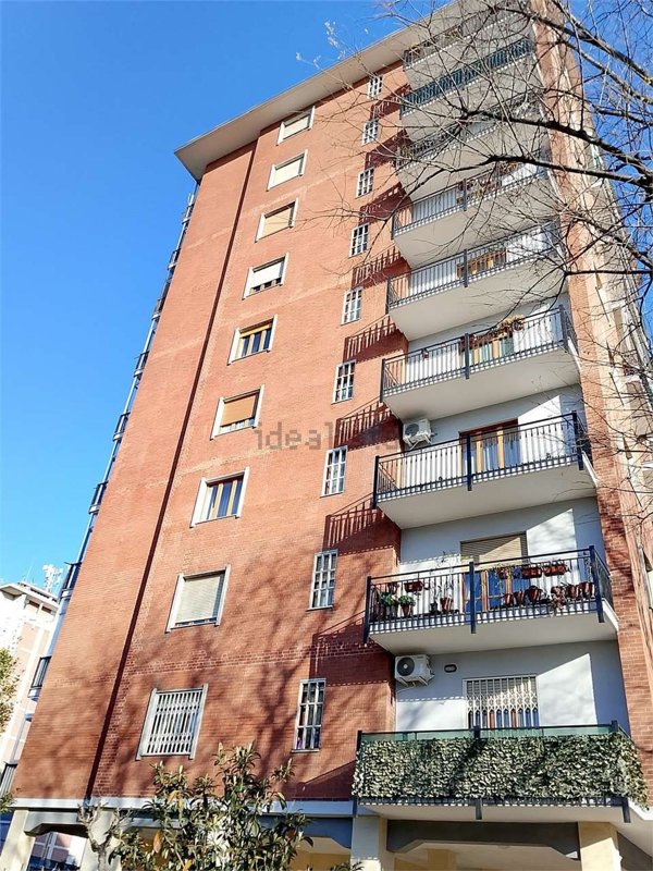 appartamento in vendita a Torino in zona Lucento