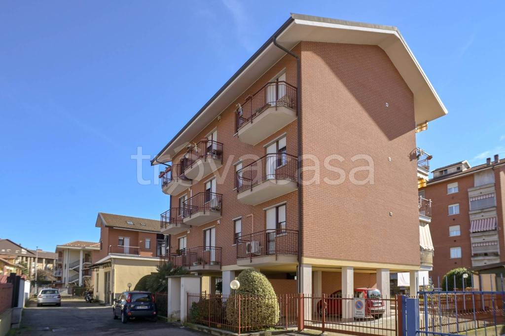 appartamento in vendita a Torino in zona Barca
