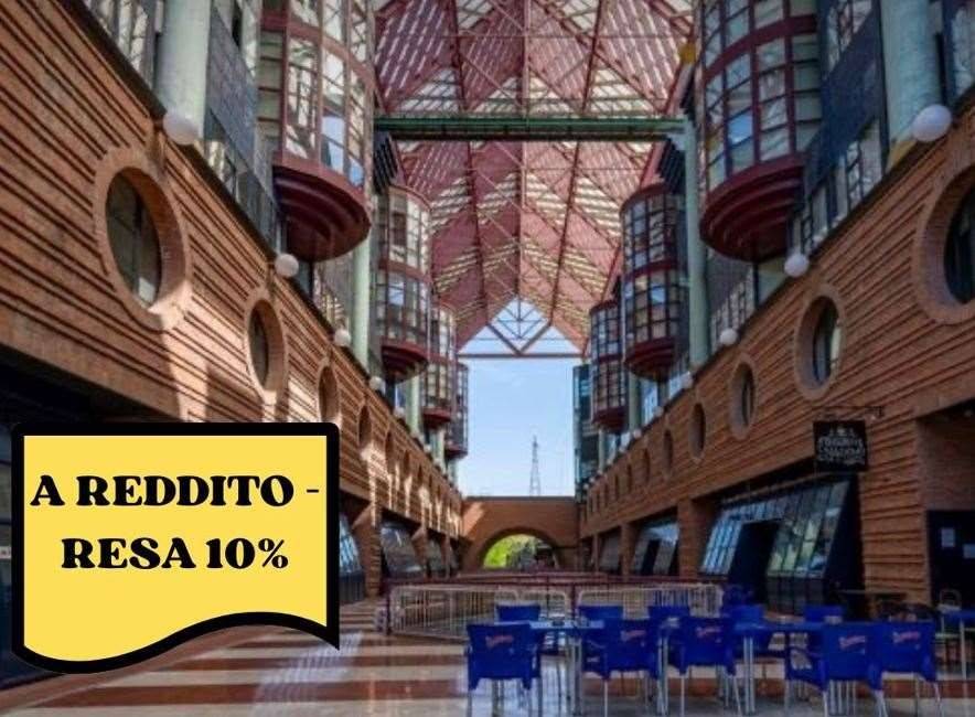 locale commerciale in vendita a Torino in zona Mirafiori Nord