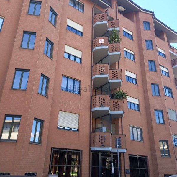 appartamento in vendita a Torino in zona Borgata Vittoria