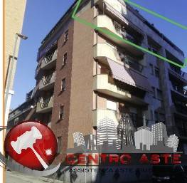 appartamento in vendita a Torino in zona Cit Turin