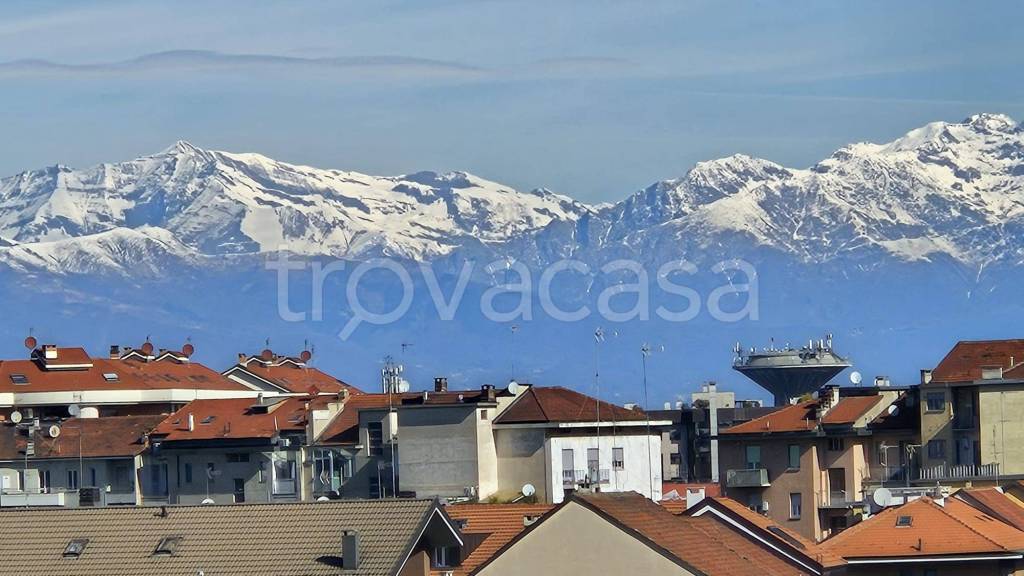appartamento in vendita a Torino in zona Pozzo Strada