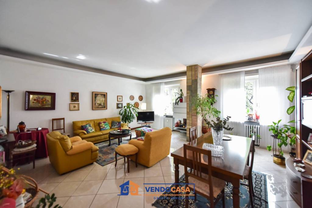 appartamento in vendita a Torino in zona Santa Rita