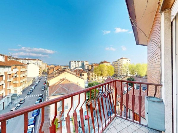 appartamento in vendita a Torino in zona Campidoglio