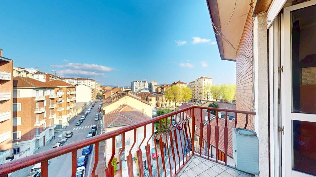 appartamento in vendita a Torino in zona Campidoglio