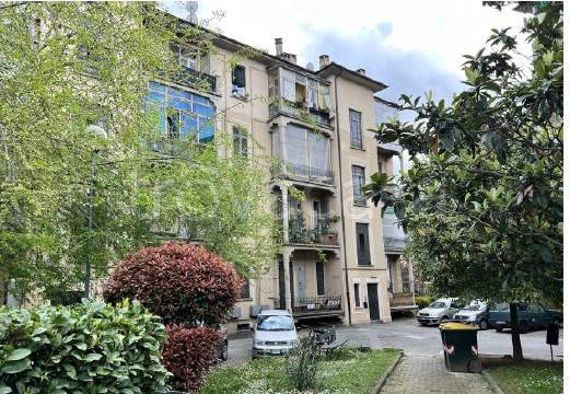 appartamento in vendita a Torino in zona Crocetta