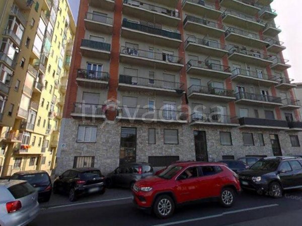 appartamento in vendita a Torino in zona Regio Parco