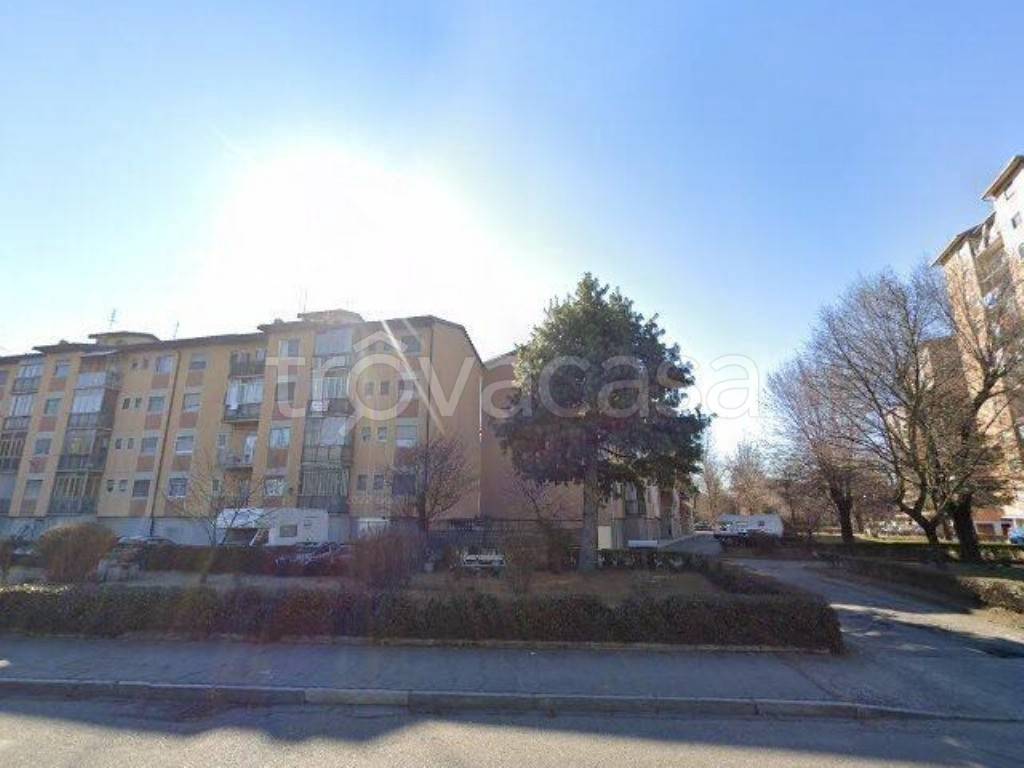 appartamento in vendita a Torino in zona Falchera