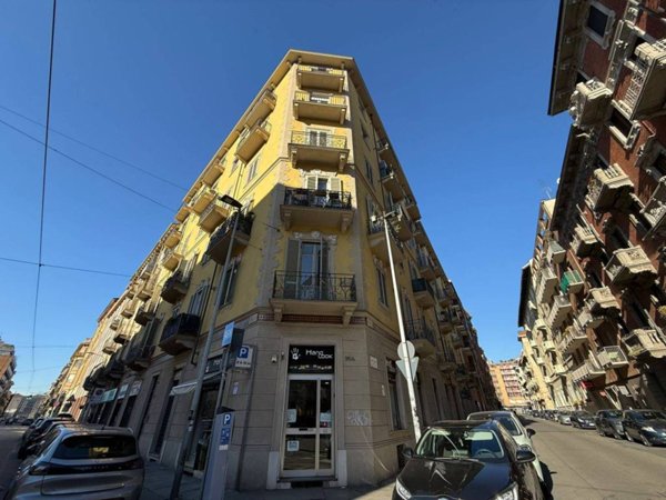 negozio in vendita a Torino in zona San Salvario