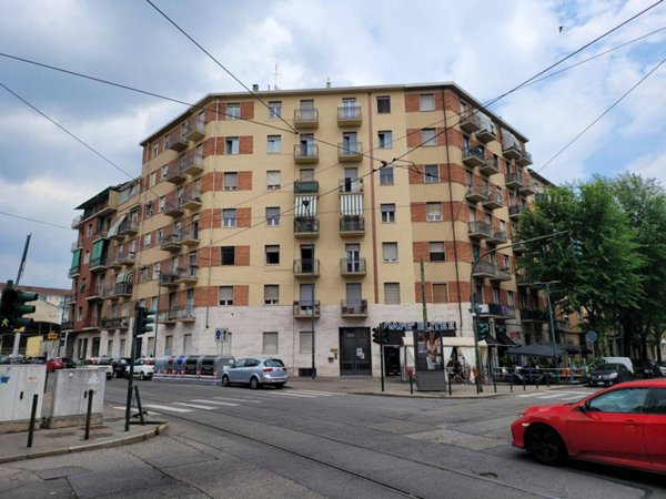 appartamento in vendita a Torino in zona Borgata Vittoria