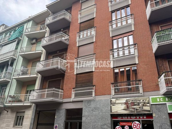 appartamento in vendita a Torino in zona Parella