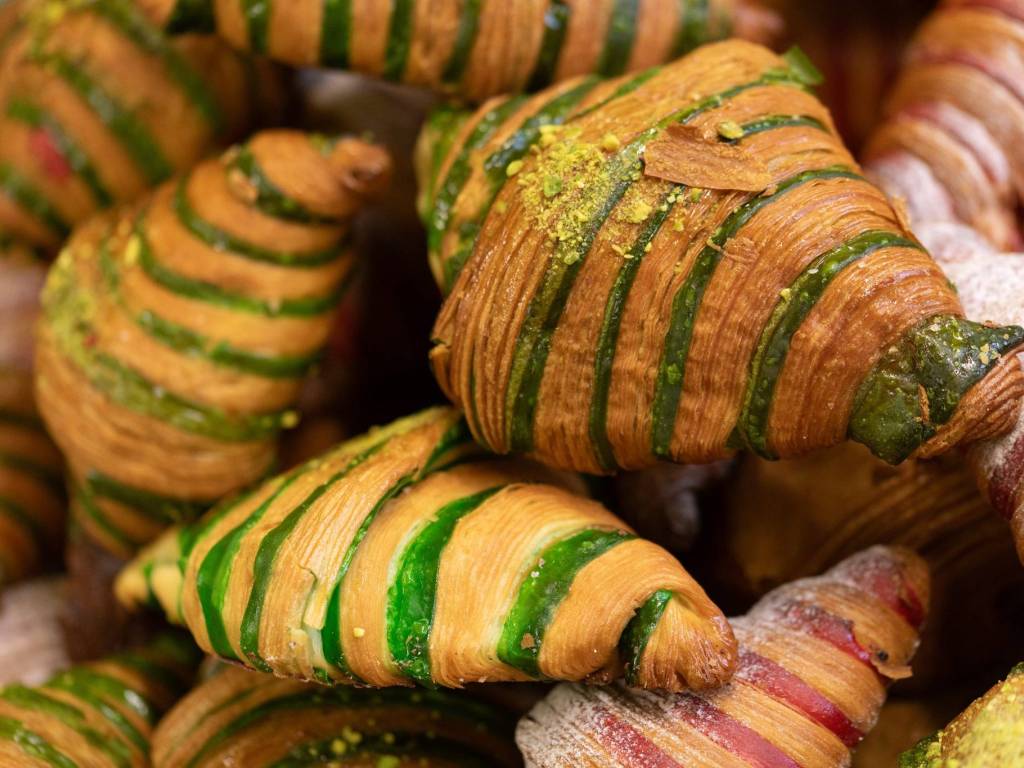 negozio in vendita a Torino in zona Mirafiori Nord