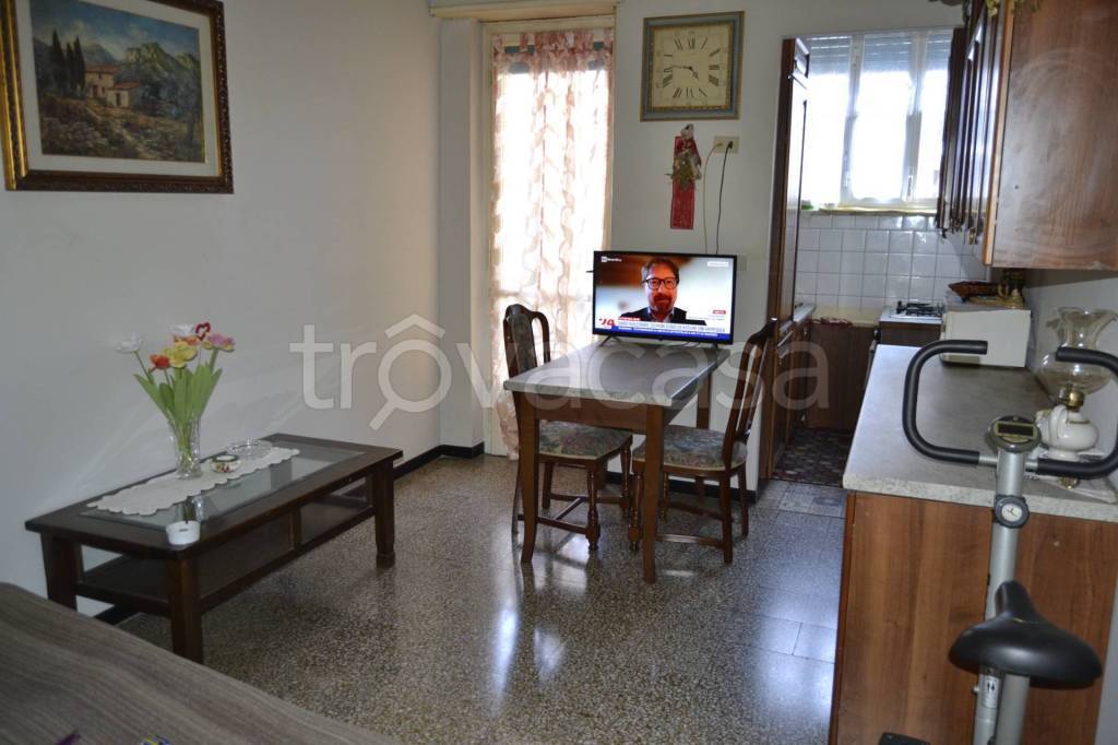 appartamento in vendita a Torino in zona Santa Rita