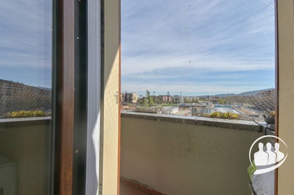 appartamento in vendita a Torino in zona Borgata Vittoria