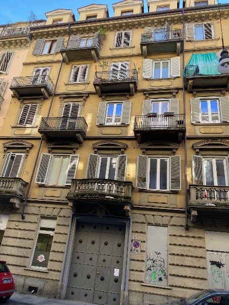 appartamento in vendita a Torino in zona Crocetta