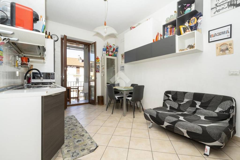 appartamento in vendita a Torino in zona Borgo San Paolo