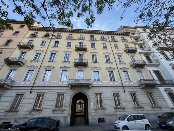 appartamento in vendita a Torino in zona Crocetta