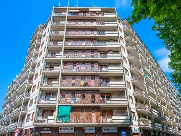 appartamento in vendita a Torino in zona Lucento