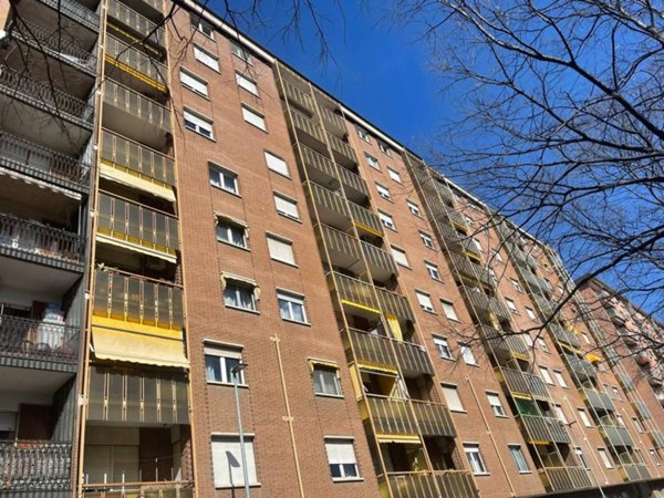 appartamento in vendita a Torino in zona Millefonti