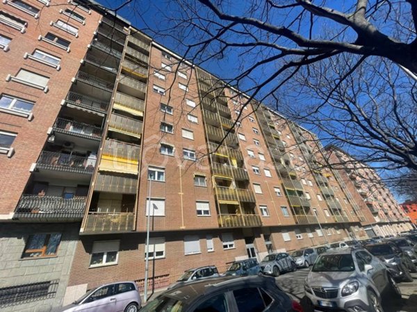 appartamento in vendita a Torino in zona Lingotto