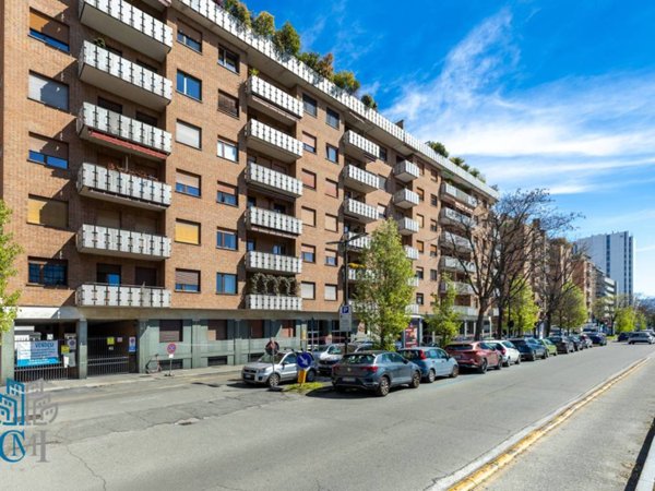 appartamento in vendita a Torino in zona Cit Turin