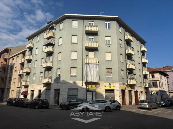 appartamento in vendita a Torino in zona Cenisia