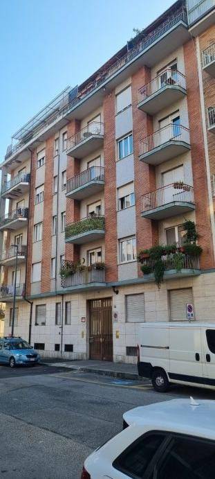 appartamento in vendita a Torino in zona Parella