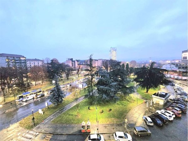 appartamento in vendita a Torino in zona Cenisia