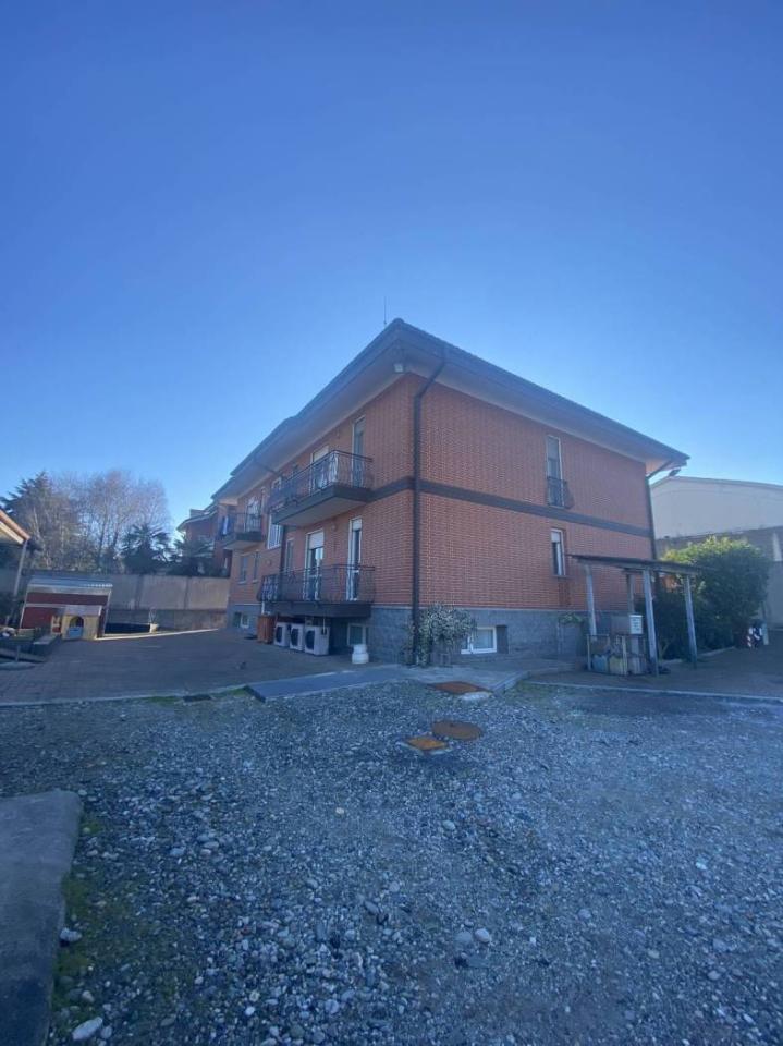 locale di sgombero in vendita a Torino in zona Madonna di Campagna