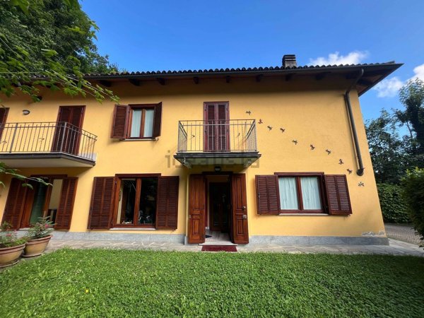 casa indipendente in vendita a Torino in zona Superga