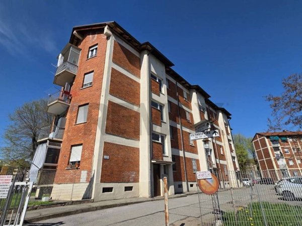 appartamento in vendita a Torino in zona Vallette