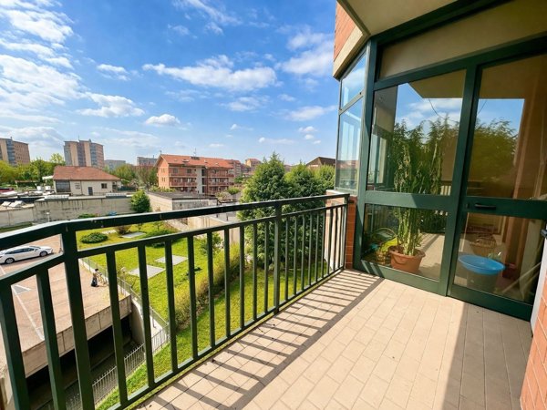 appartamento in vendita a Torino in zona Borgata Vittoria