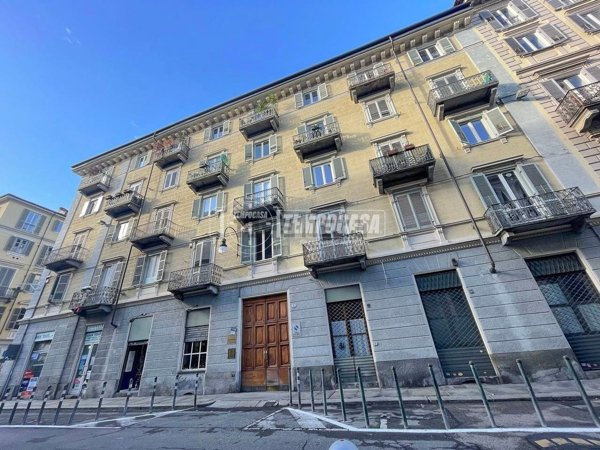 appartamento in vendita a Torino in zona San Salvario