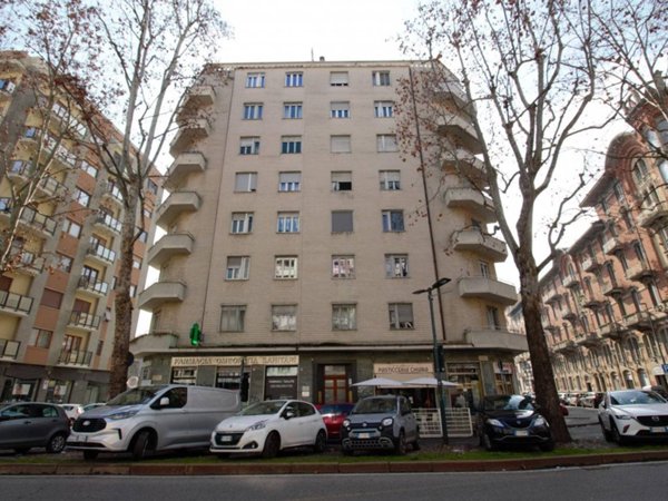 appartamento in vendita a Torino in zona Cit Turin