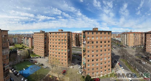 appartamento in vendita a Torino in zona Lingotto