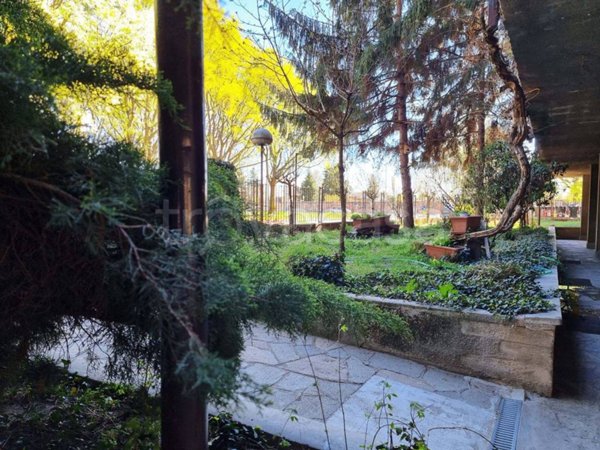 appartamento in vendita a Torino in zona Mirafiori Sud