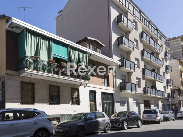 intera palazzina in vendita a Torino in zona Barriera di Milano