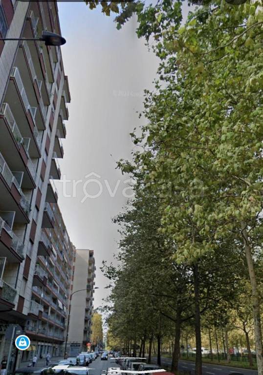 appartamento in vendita a Torino in zona Lingotto