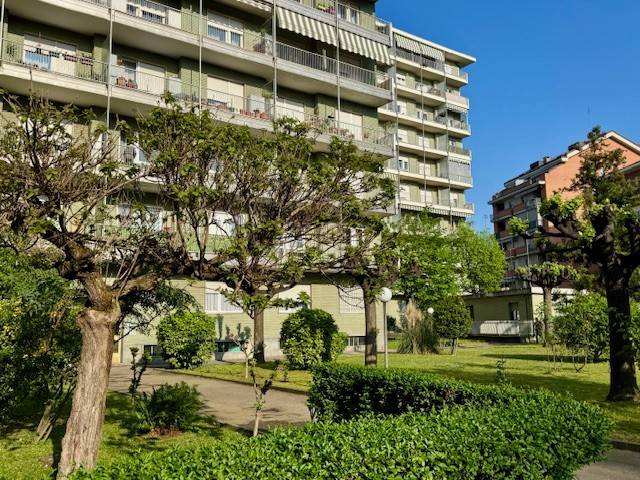 appartamento in vendita a Torino in zona Mirafiori Nord