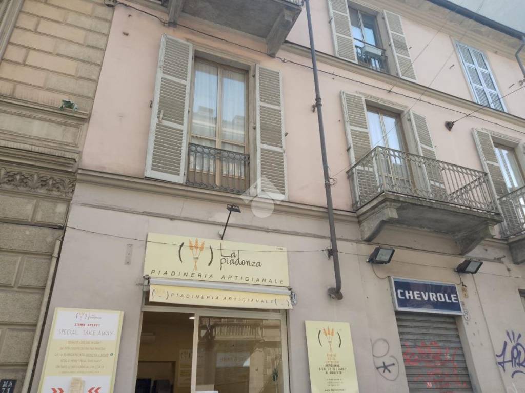 negozio in vendita a Torino in zona San Salvario