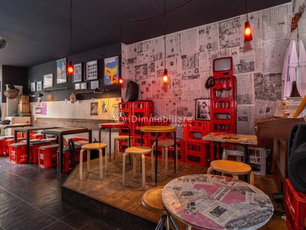 negozio in vendita a Torino in zona Vanchiglia